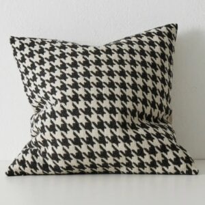 Giovanni Cushion
