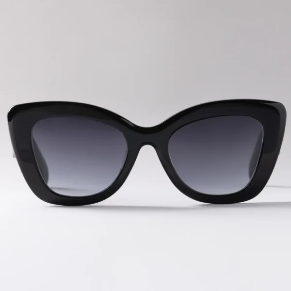 Sunglasses Poose