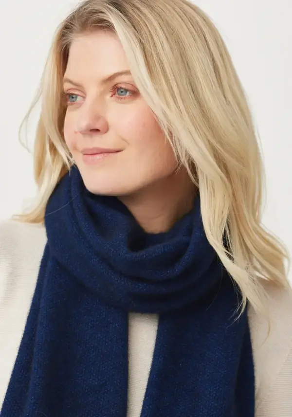 Untouched World - Moss Scarf - 4 colours - Image 8