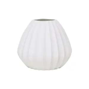Wide Ridge Table Lamp